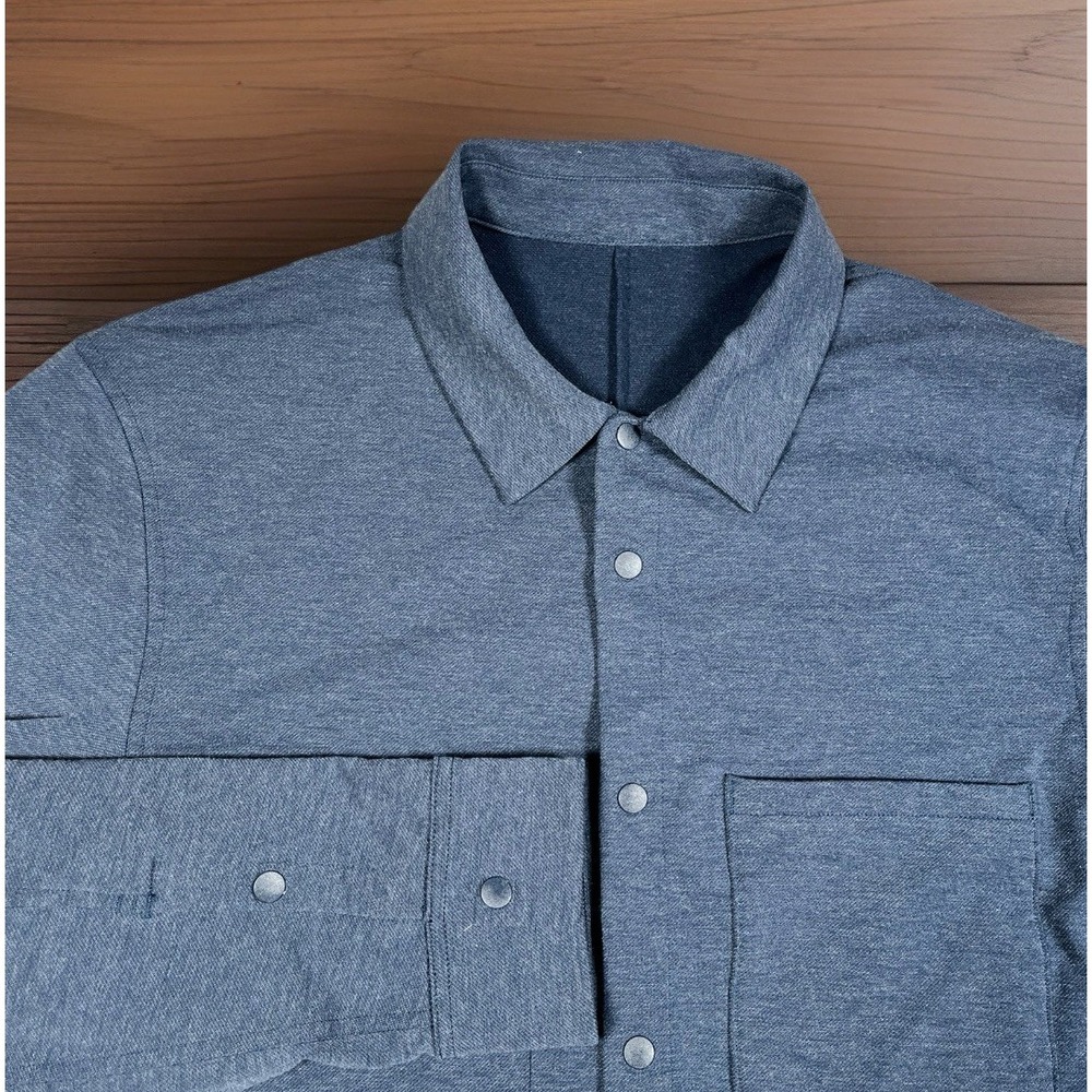 Lululemon‎ Compatibility Shirt Mens S Blue Heather Long Sleeve Chest Pockets-EUC